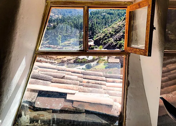 Wolf Totem Lux Backpacker Pisac